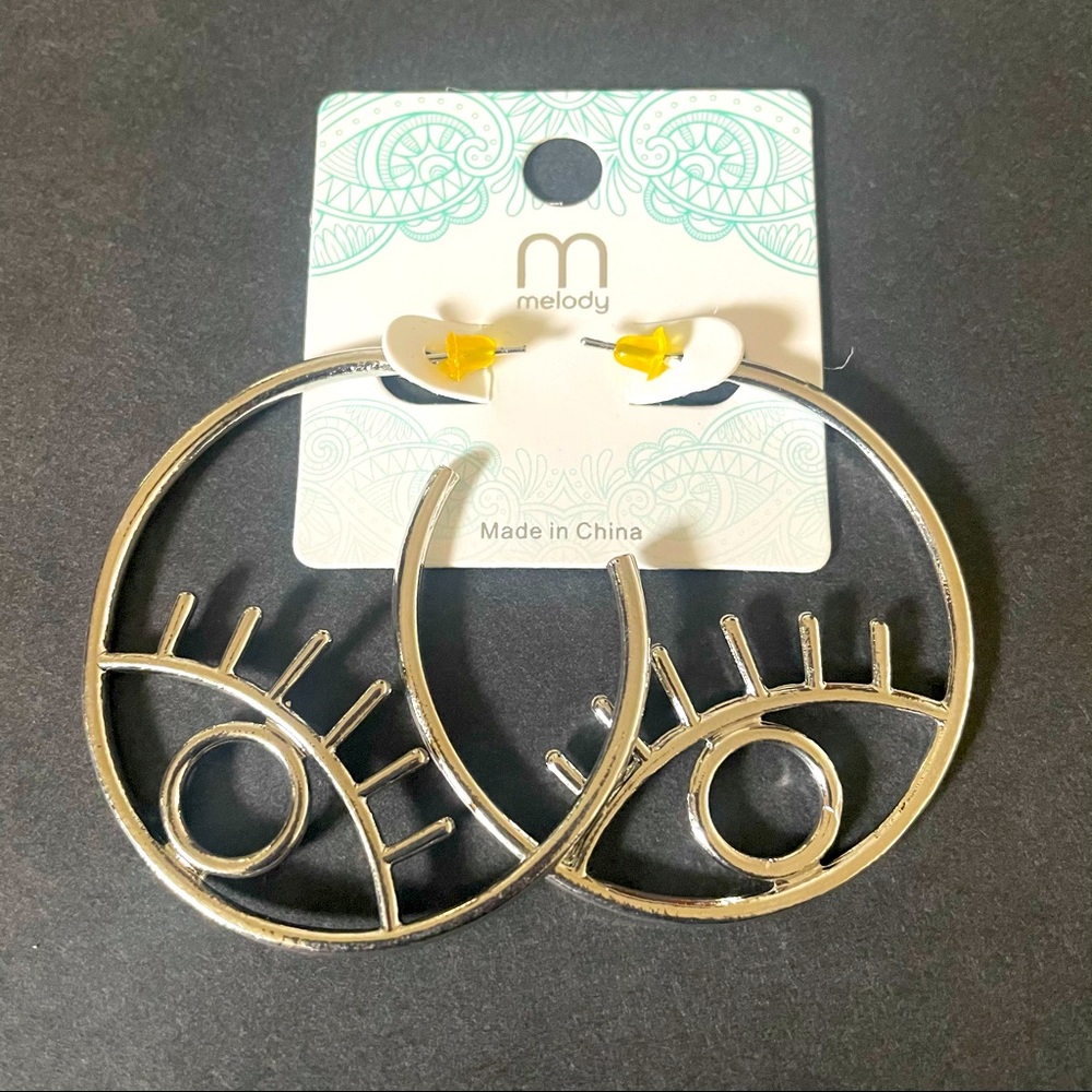NWT Women’s Silver Hoop Earrings